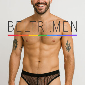 Elegancia y Audacia en Negro Descubre el bañador slip masculino que combina estilo moderno con comodidad excepcional. Este diseño exclusivo en color negro presenta un panel frontal de malla transparente que aporta un toque audaz y sofisticado a tu look playero.